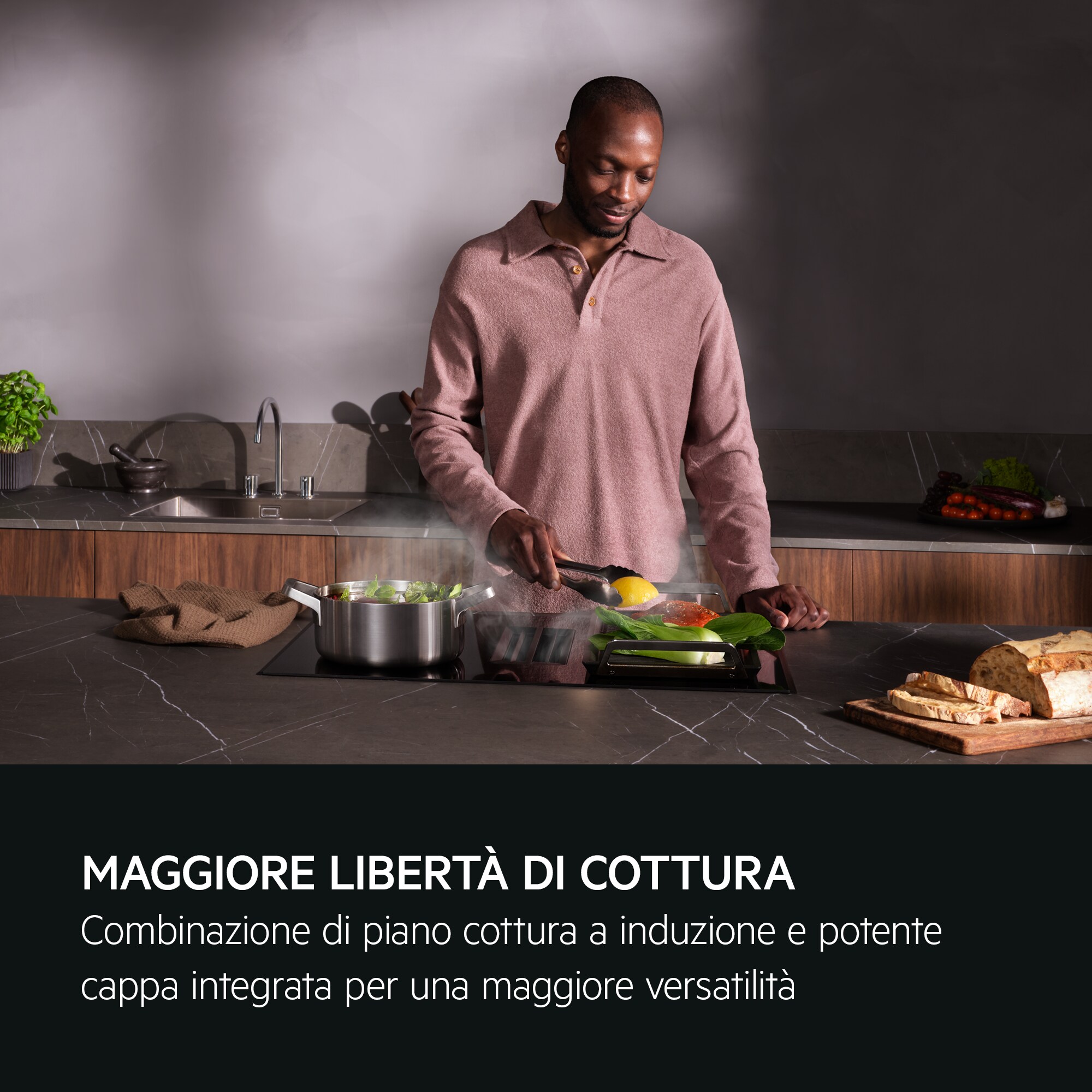 AEG - Piani con cappa integrata - NCH74B01CB
