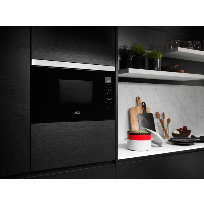 AEG - Forni a microonde - MBB1756DEM