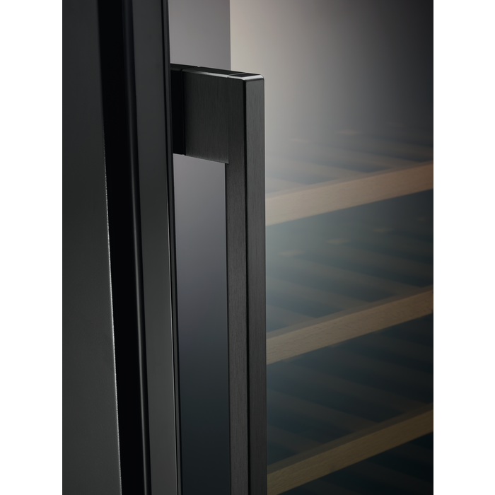 AEG - Small refrigerator - AWUS052B5B