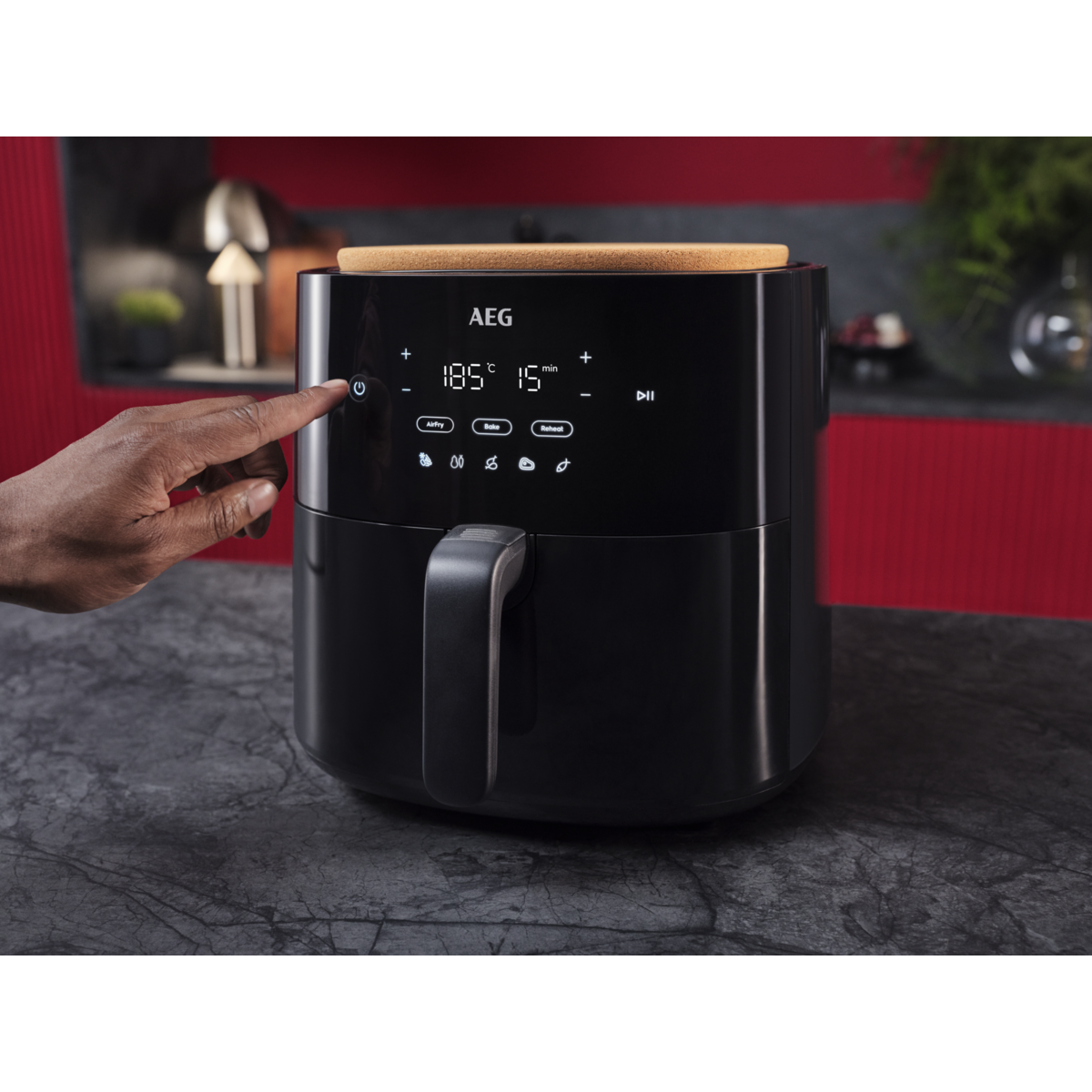 AEG - Air Fryers - AAF5B
