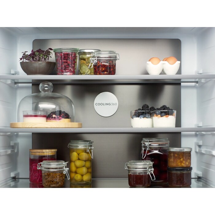 Cooling 360 Metal: Multiple air channels, minimalist design.