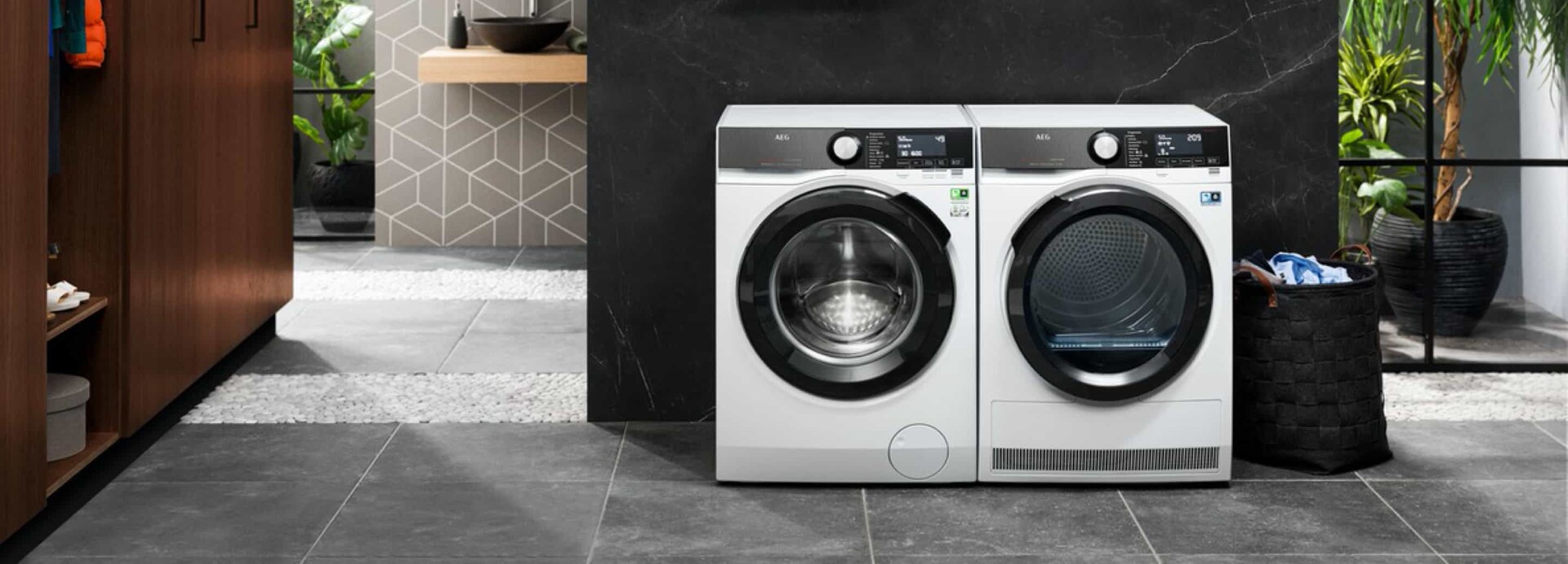 AEGs washing machine and tumble dryer - masterful together