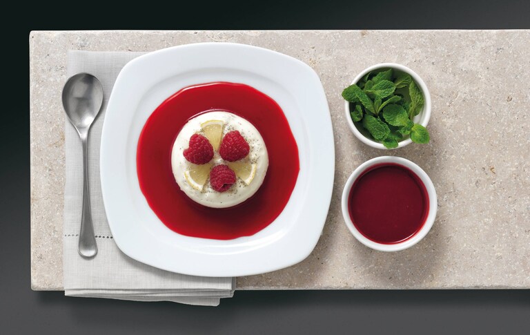 Mousse al lime con Coulis di lamponi